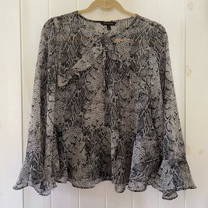 Banana Republic women’s blouse top size M snake print